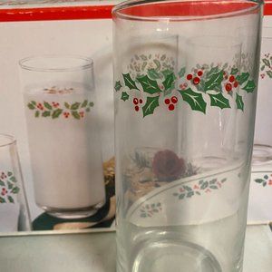 Vintage Holiday 'Winter Holly' Corelle Glassware Set/New in Box